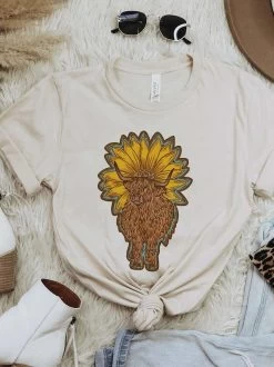 Hippie Highland Cow Tee - Cream