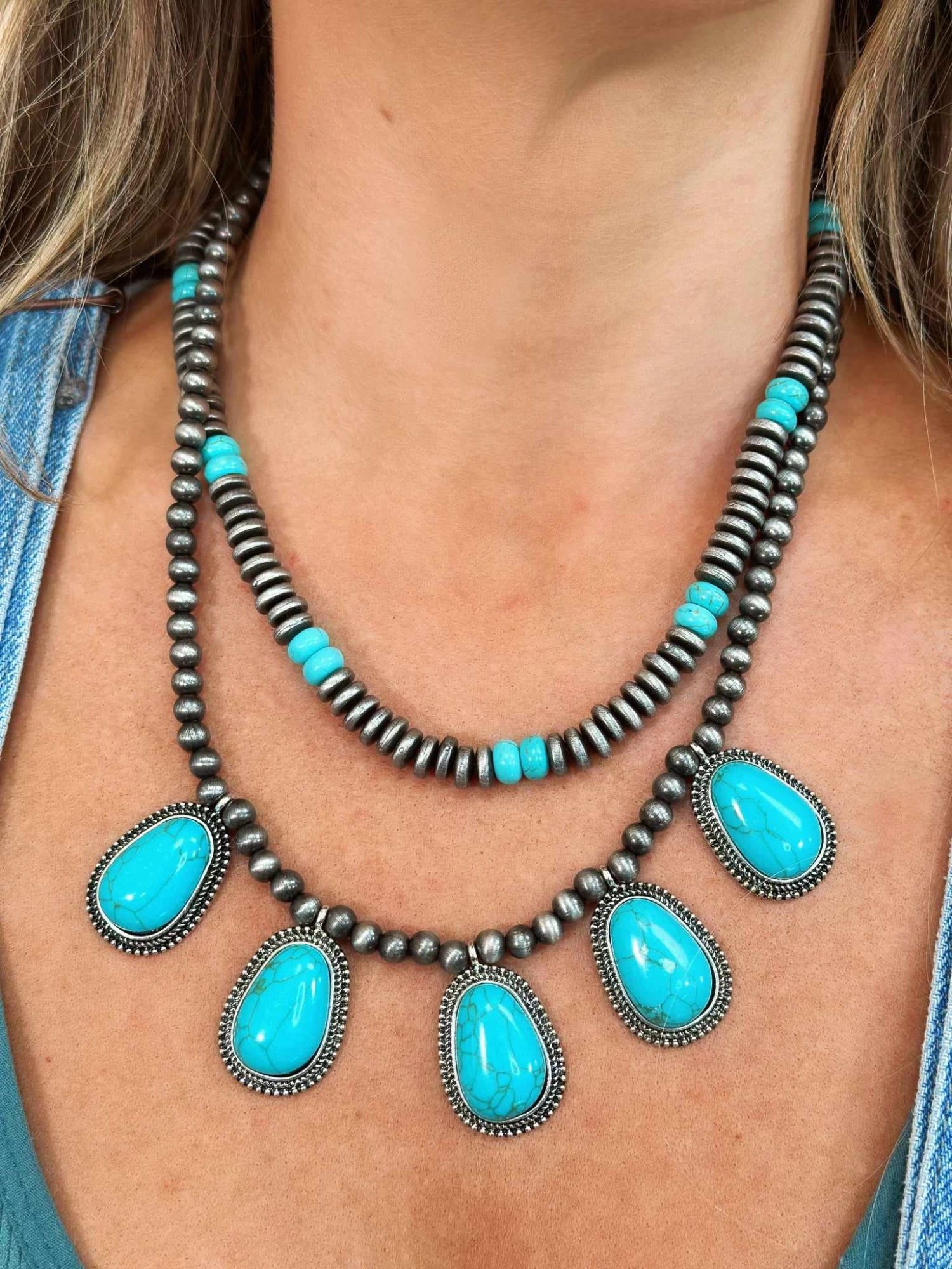 Charming Silver Turquoise Stone Necklace 3 Charming Silver Turquoise Stone Necklace