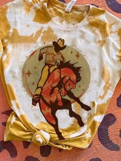 Fort Worth Full Moon T-shirt - Mustard Bleached
